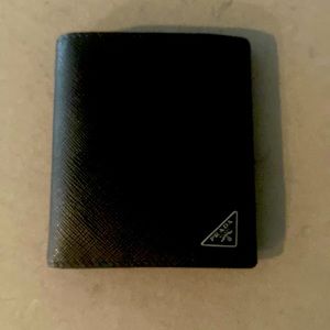 PRADA AUTHENTIC MENS SAFFIANO BLACK LEATHER WALLET